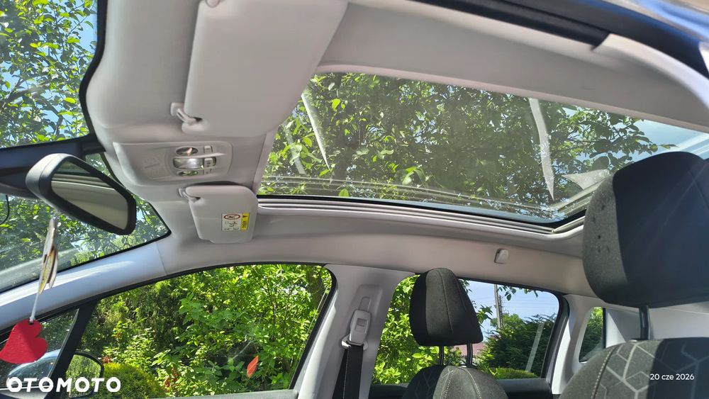 Peugeot 2008 - 5