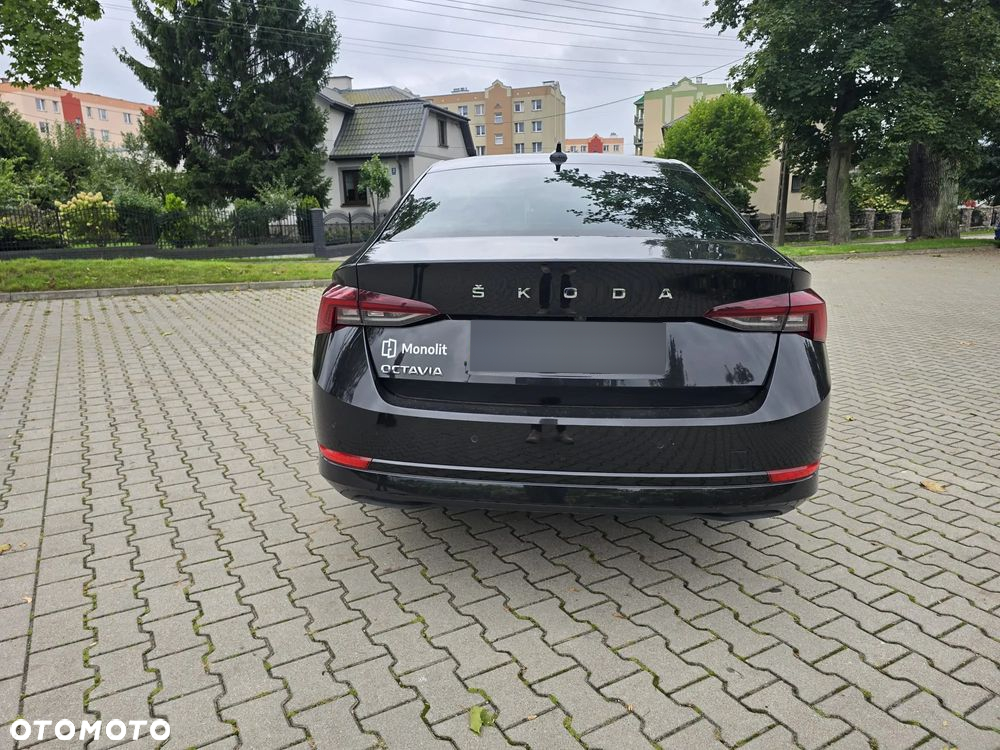 Skoda Octavia 2.0 TDI Style DSG - 8