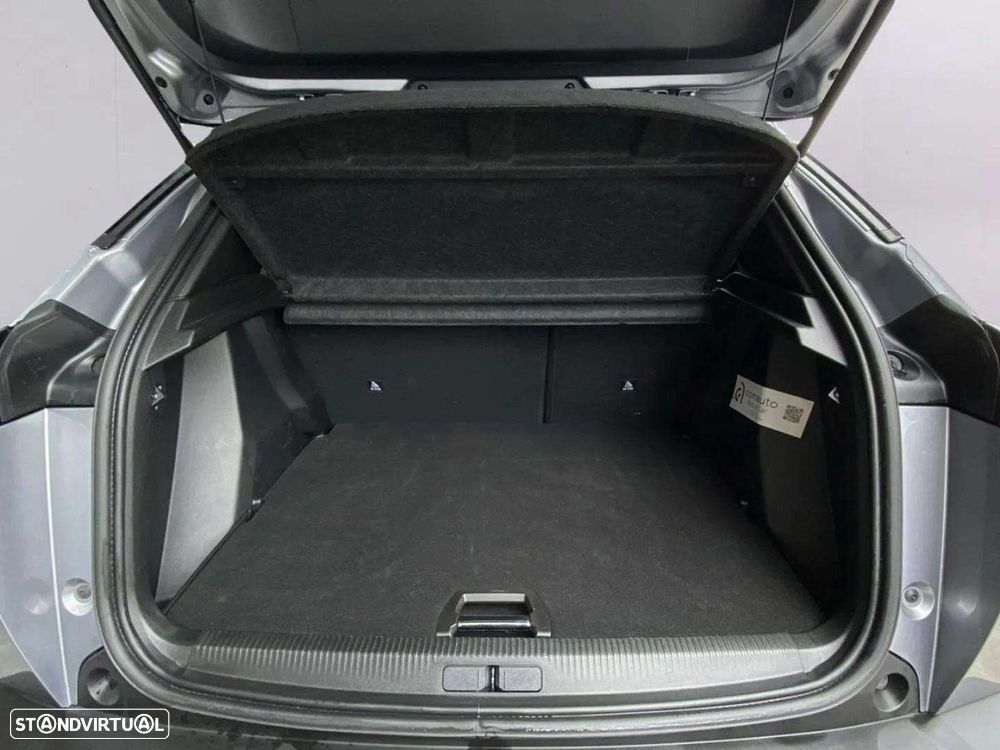 Peugeot 2008 1.2 PureTech Allure - 22