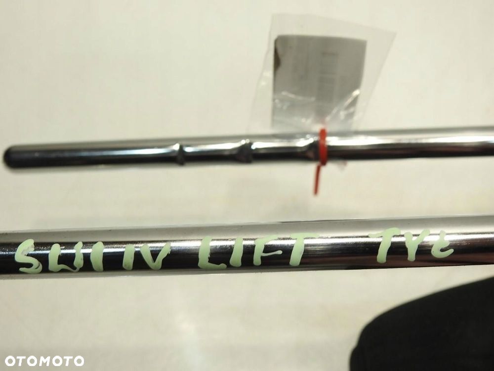 ZAGŁÓWEK TYŁ SUZUKI SWIFT IV LIFT 3D - 3