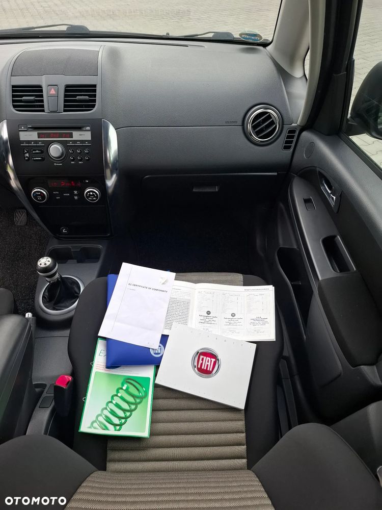 Fiat Sedici 1.6 16V 4x2 Emotion - 9