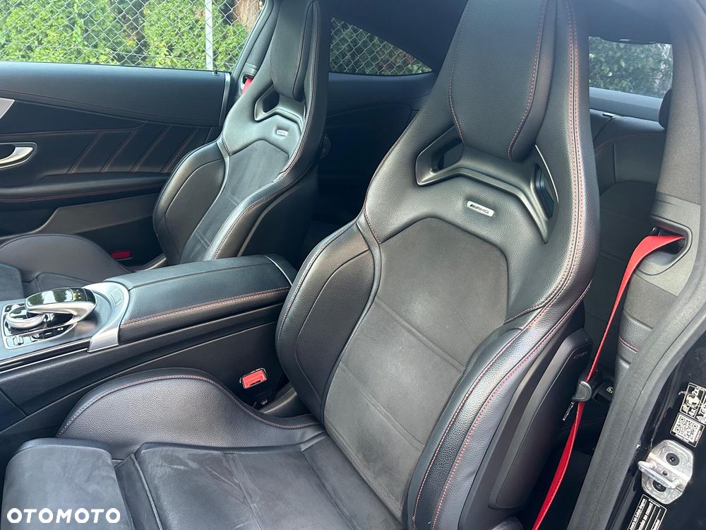 Mercedes-Benz C-Class 2018 photo 5