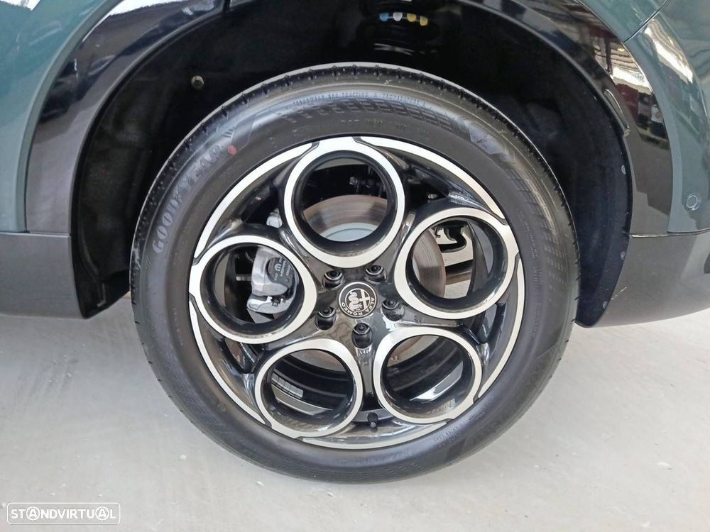 Alfa Romeo Tonale 1.3 Plug-In Hybrid Business e-AWD - 11