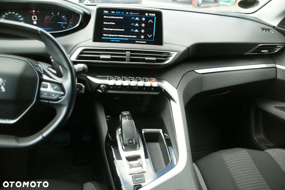 Peugeot 3008 - 19