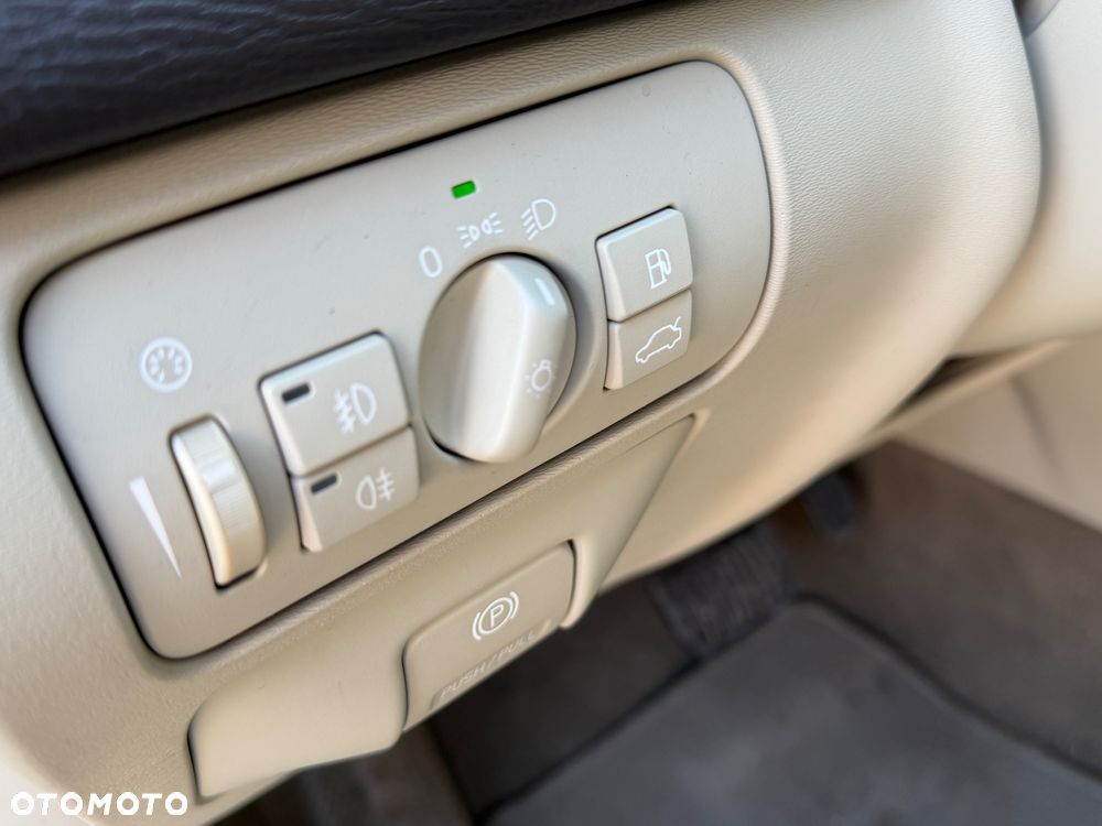 Volvo XC 60 2.4D Summum - 19