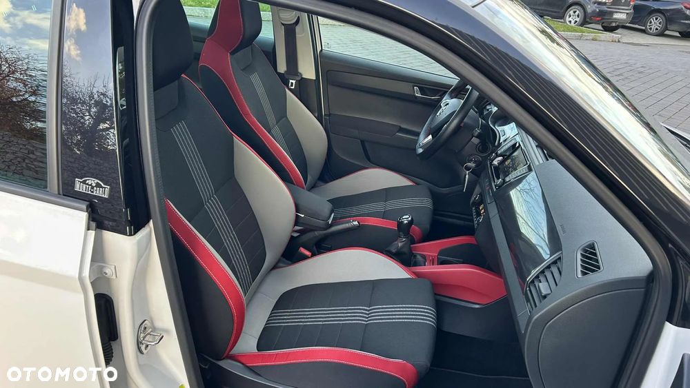 Skoda Fabia 1.0 TSI Monte Carlo - 34