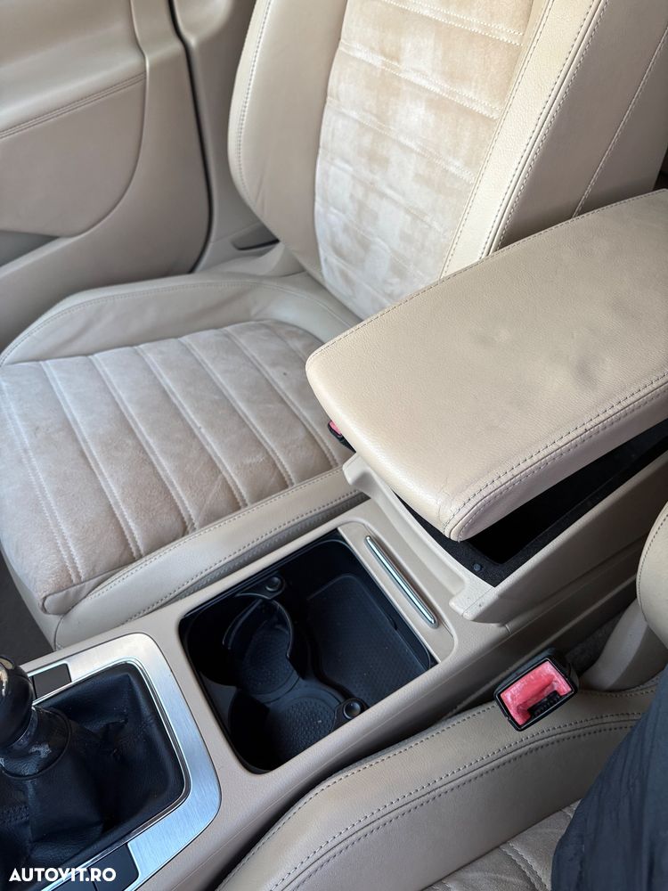 Volkswagen Passat Variant 2.0 TDI Highline DPF - 17