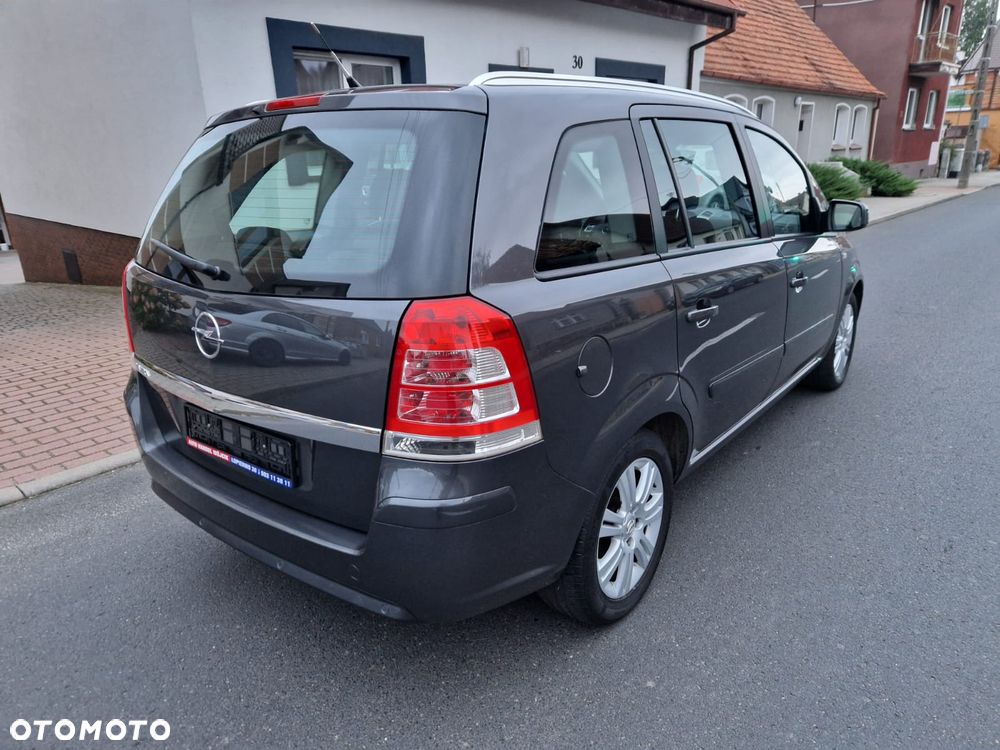 Opel Zafira - 8