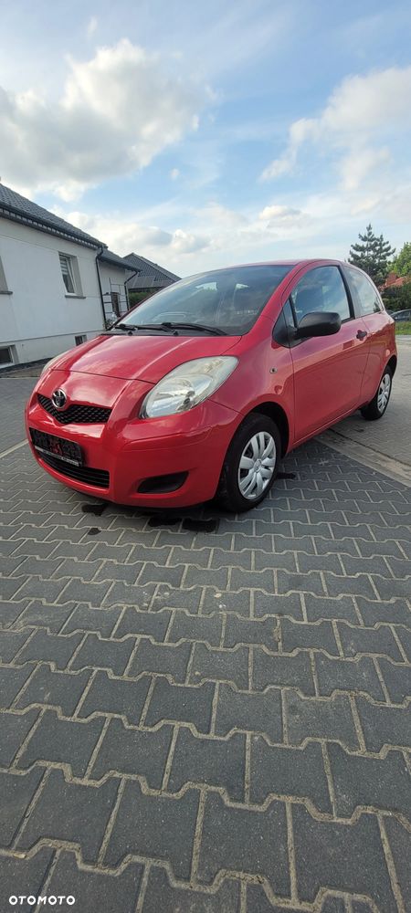 Toyota Yaris - 1