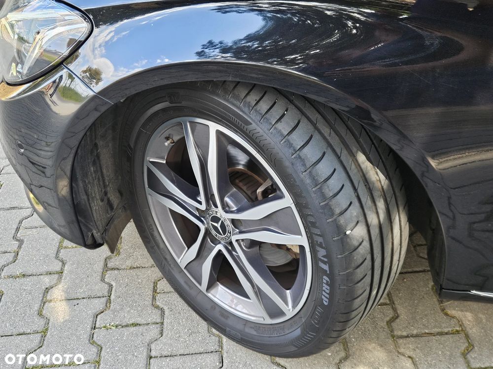 Mercedes-Benz Klasa C 180 9G-TRONIC - 13