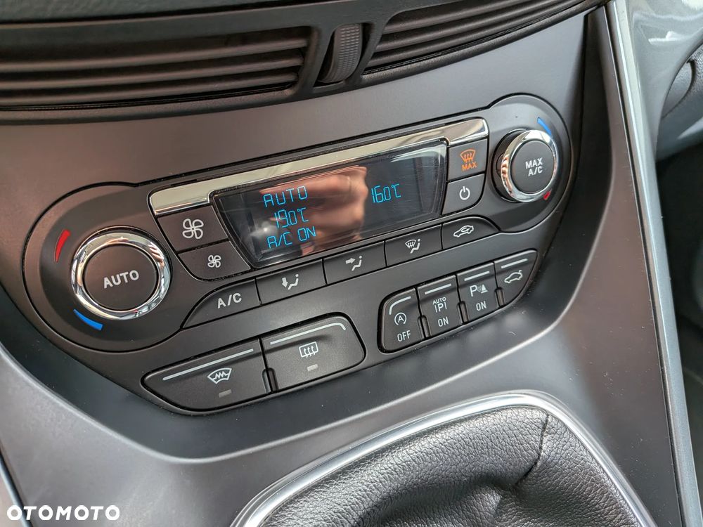 Ford C-MAX 1.6 EcoBoost Titanium - 19