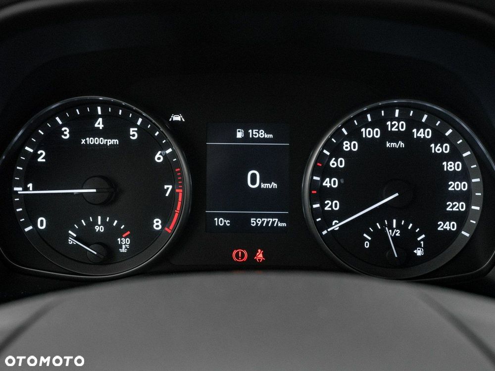 Hyundai i30 1.5 DPI Classic + - 13