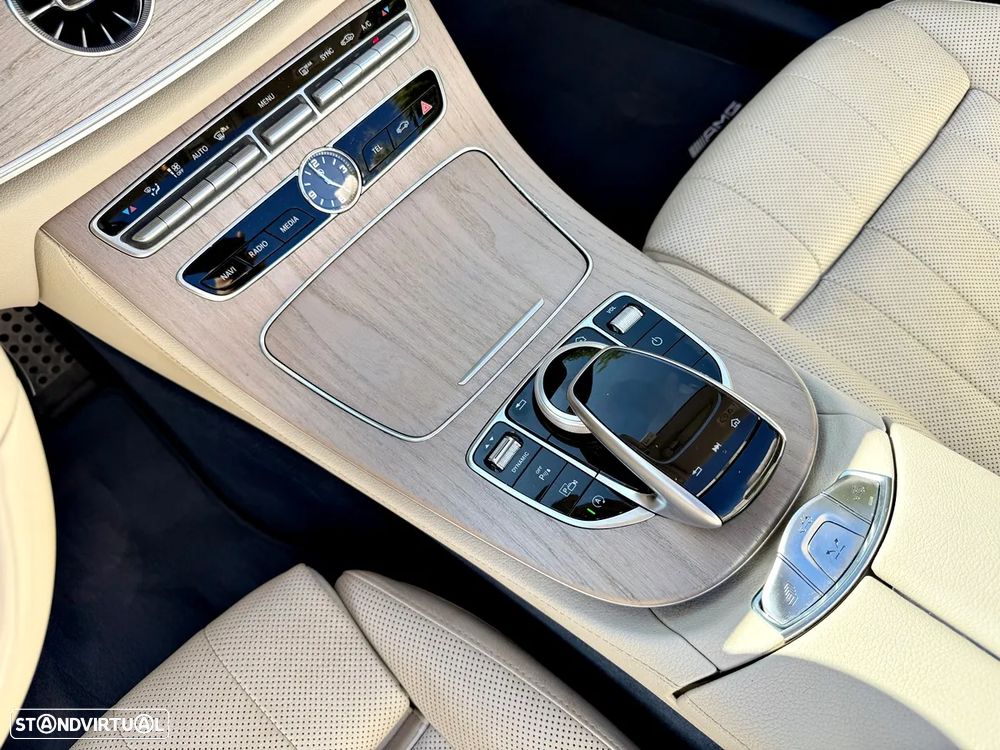 Mercedes-Benz E 300 9G-TRONIC AMG Line - 8