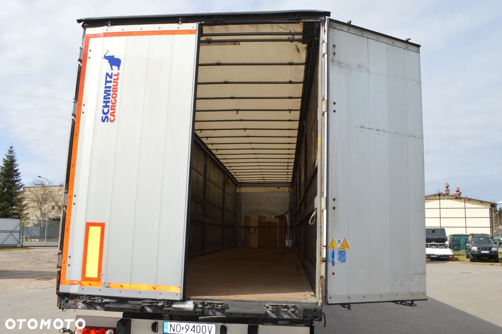 Schmitz Cargobull SCB - 13