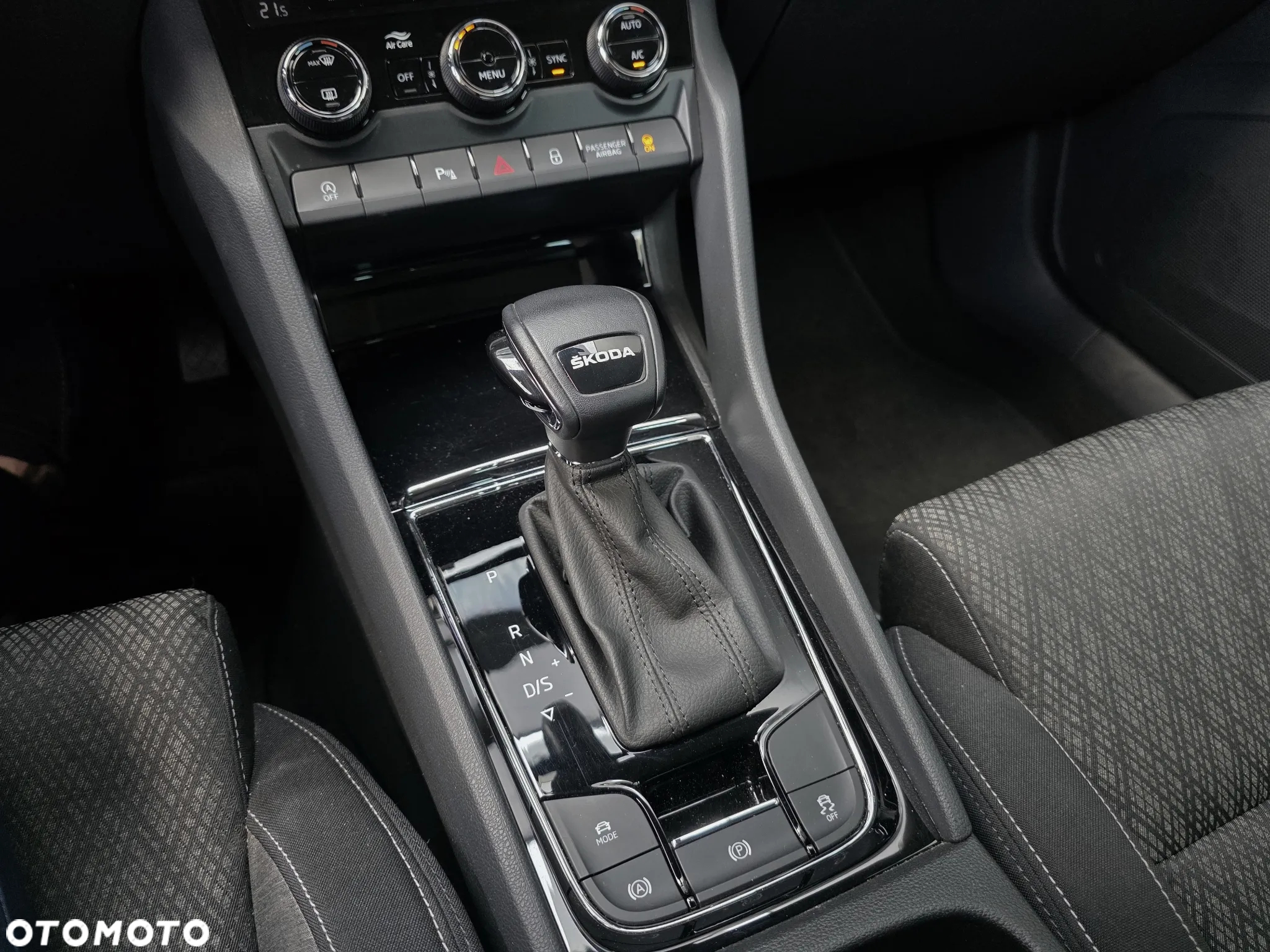 Skoda Karoq 1.5 TSI ACT 4x2 Style DSG - 19
