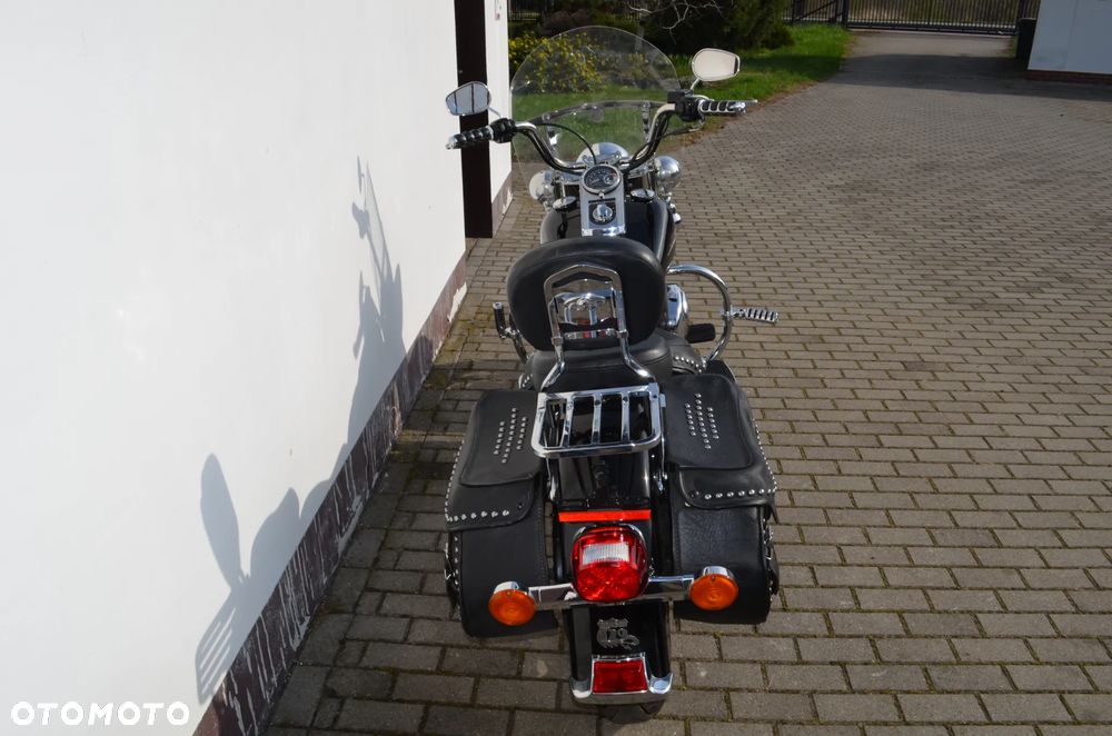 Harley-Davidson Softail Heritage Classic - 26