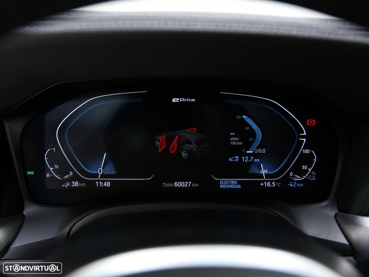 BMW 330 e Touring Pack M Auto - 30