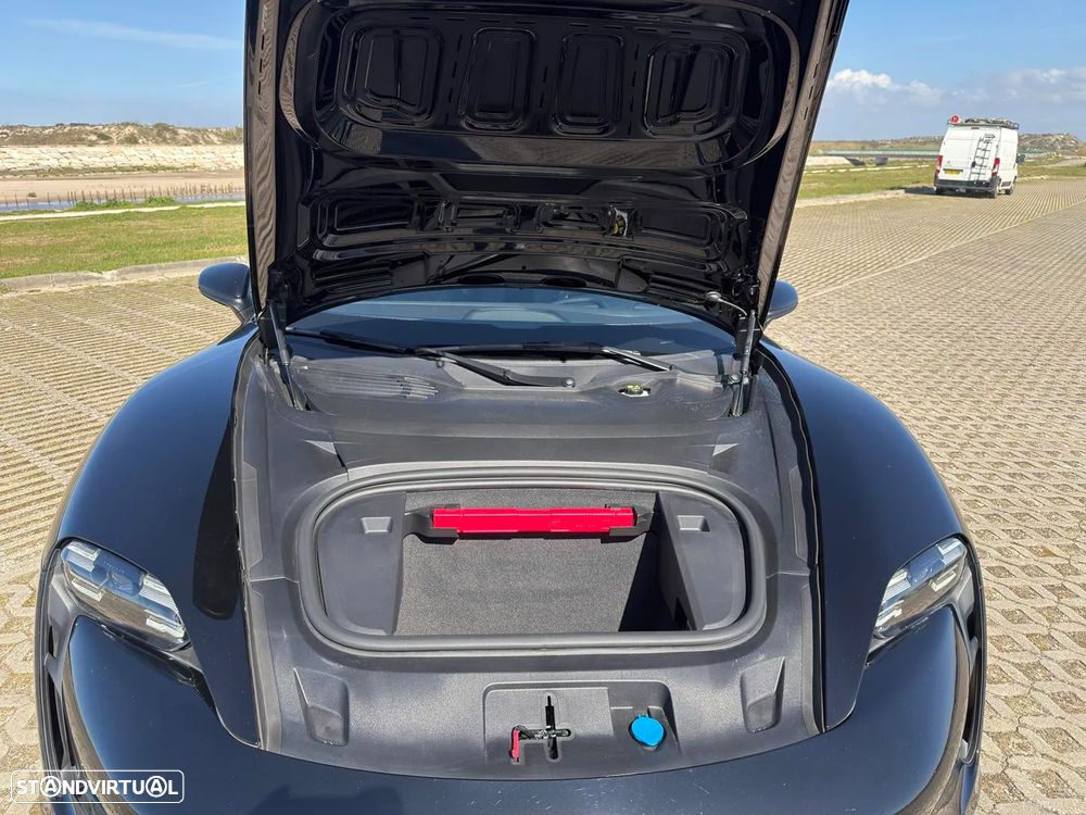 Porsche Taycan 4 - 20