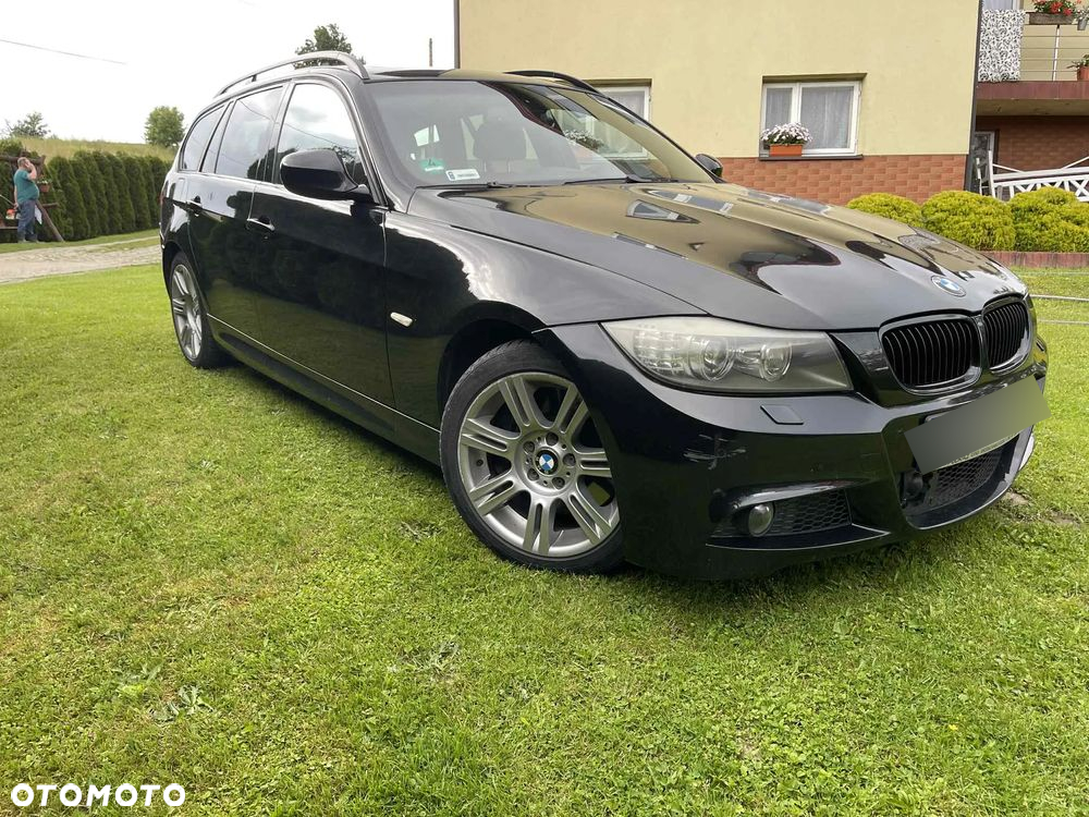 BMW Seria 3 330d xDrive DPF Touring - 4