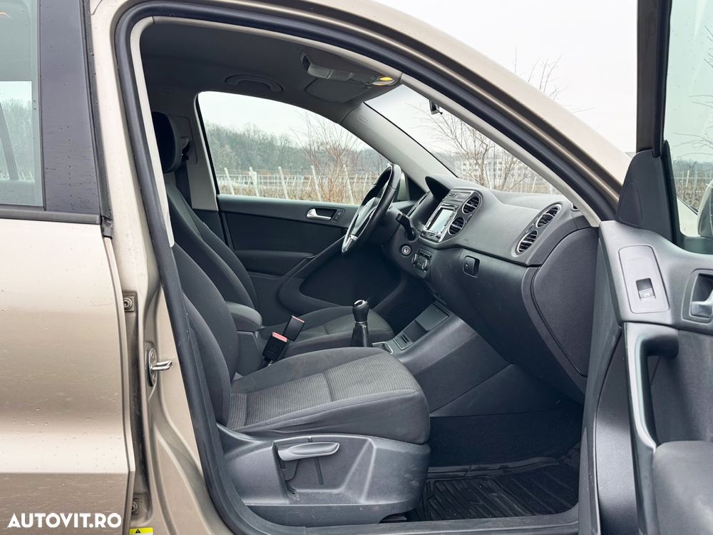 Volkswagen Tiguan - 10