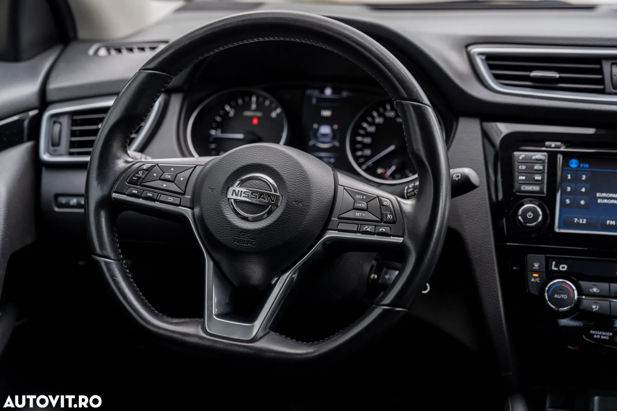 Nissan Qashqai 1.6 DCI N-Connecta - 16