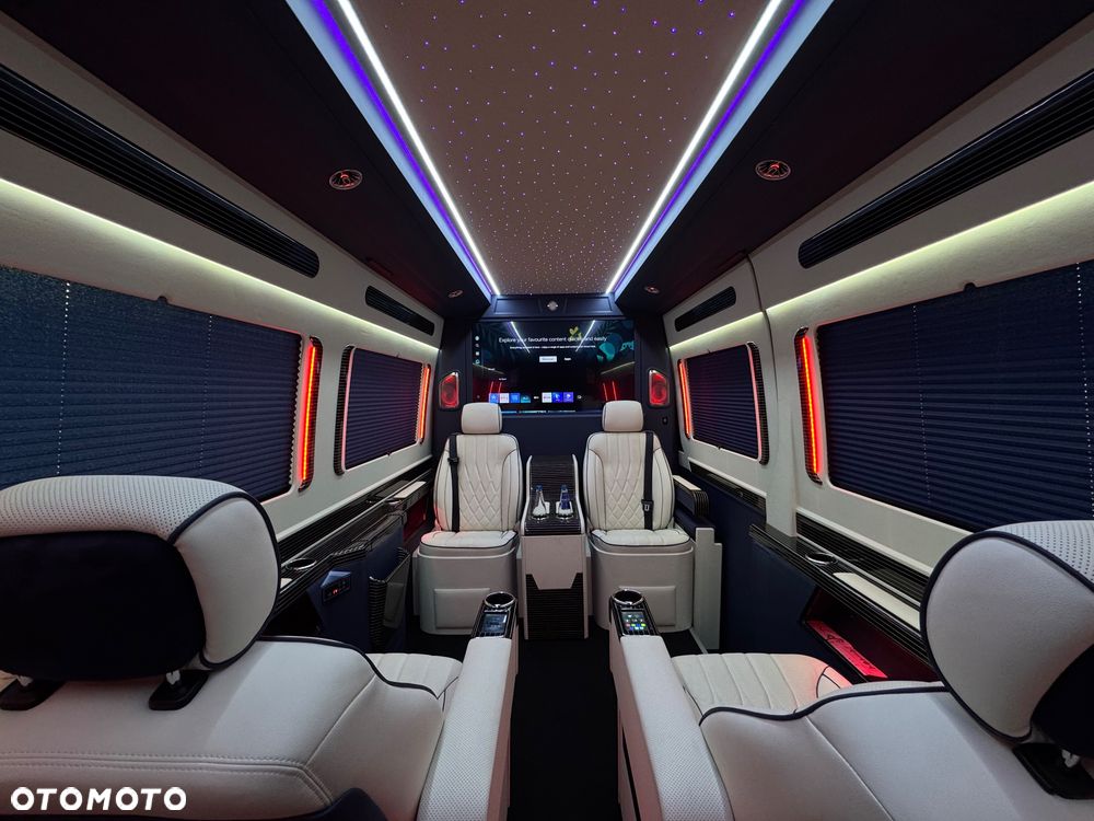 Mercedes-Benz Sprinter - 11