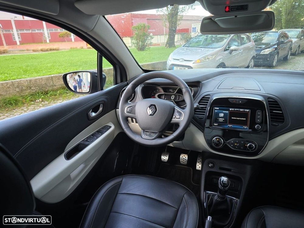 Renault Captur 1.5 dCi Initiale Paris - 20
