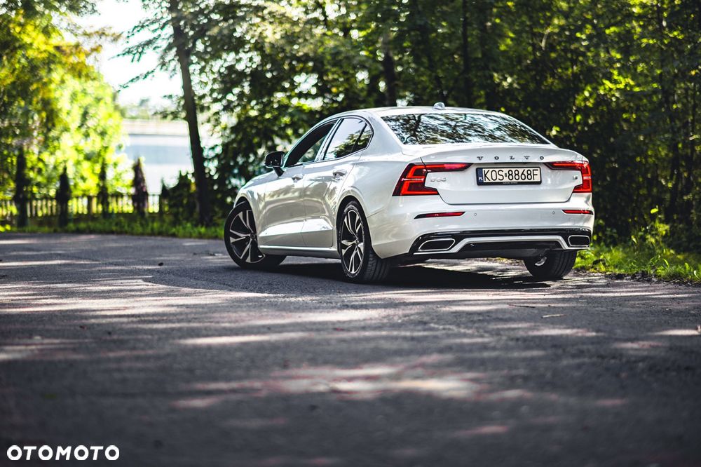 Volvo S60 T4 R-Design - 13