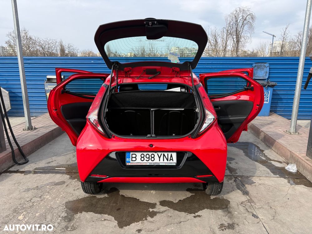 Toyota Aygo 1.0 VVY-I 5 usi X-connect - 16