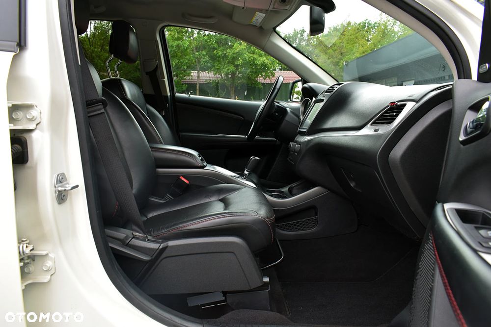 Dodge Journey - 10
