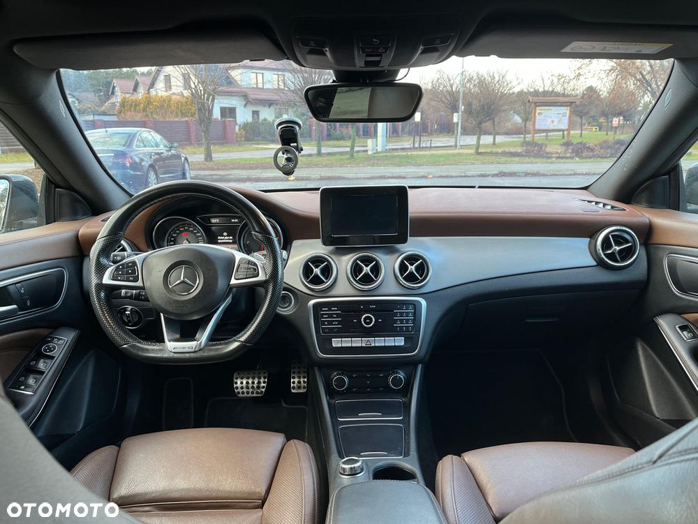 Mercedes-Benz CLA 200 d 7G-DCT AMG Line - 16