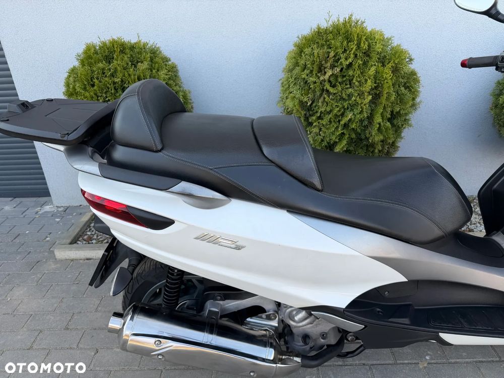 Piaggio MP-3 - 16