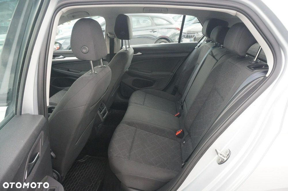 Volkswagen Golf VIII 2.0 TDI Life - 24