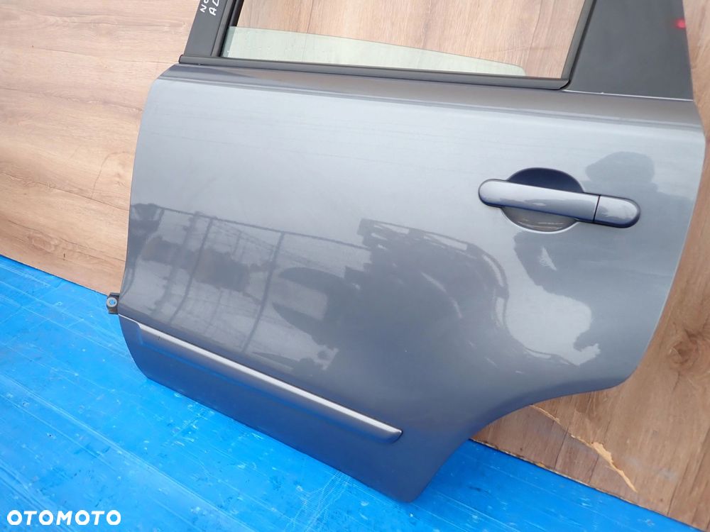 NISSAN NOTE E11 06-12 DRZWI TYLNE LEWE B52 - 4
