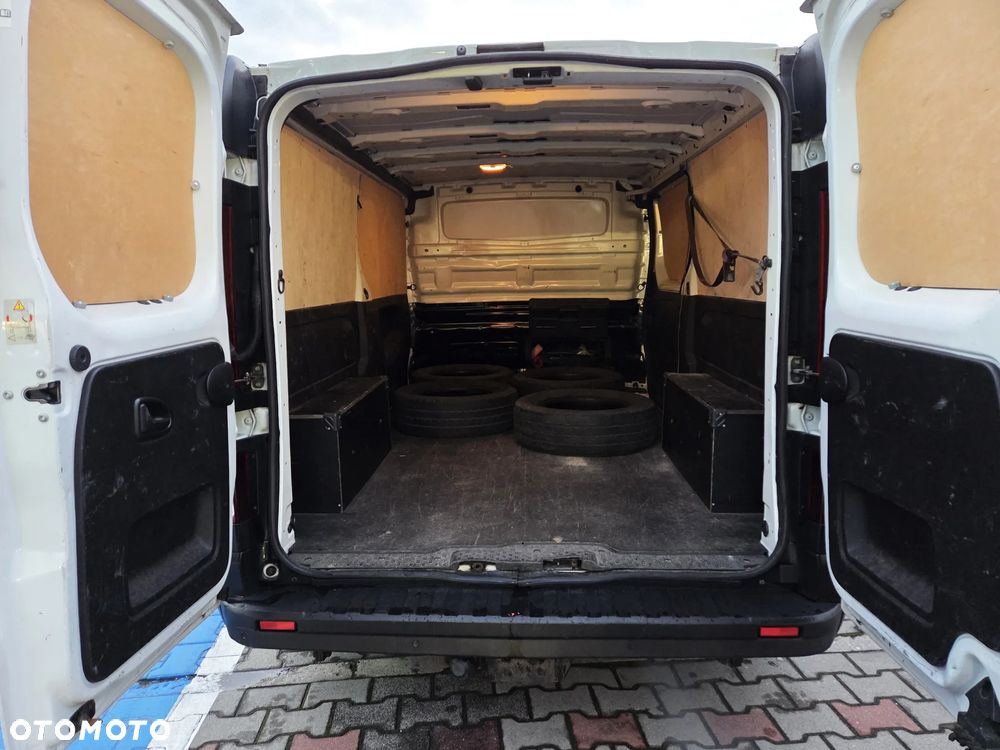Renault TRAFIC - 8