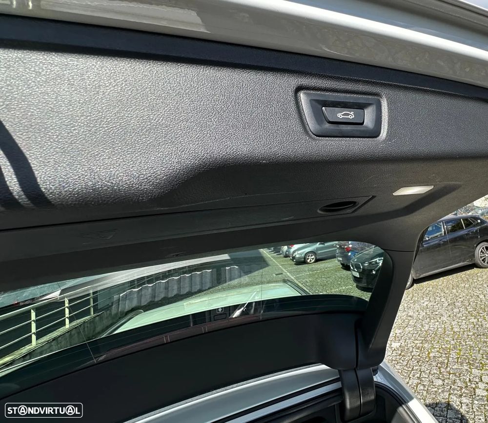 BMW 320 d Touring xDrive Aut. M Sport - 20