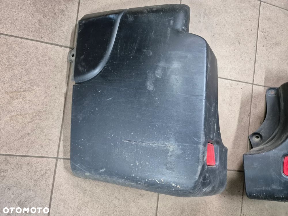 ZDERZAK TYŁ LEWE PRAWY MASTER III MOVANO B  NV400 2.3 10r.+ - 2
