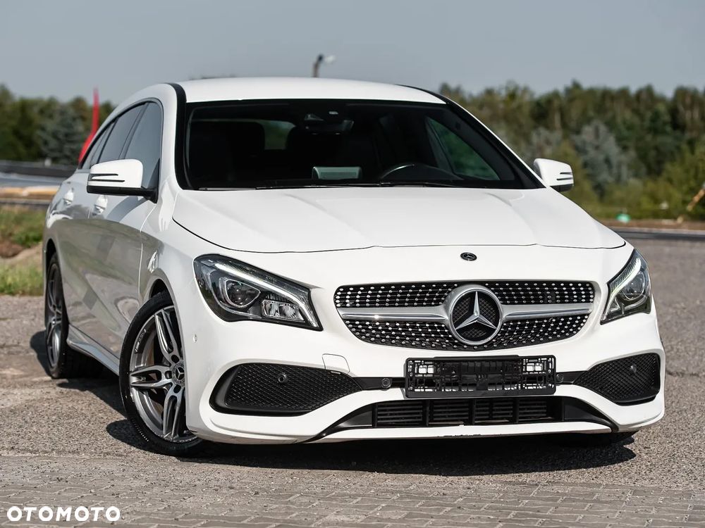 Mercedes-Benz CLA 220 4Matic 7G-DCT AMG Line - 2