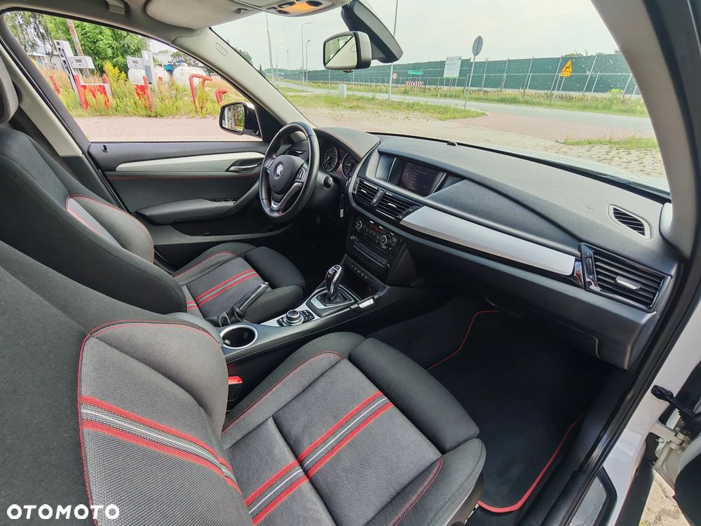 BMW X1 xDrive18d Sport Line - 32