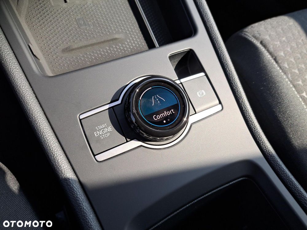 Volkswagen T-Roc - 31