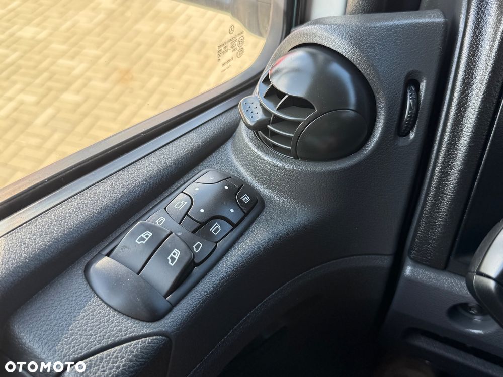 Mercedes-Benz ATEGO - 31