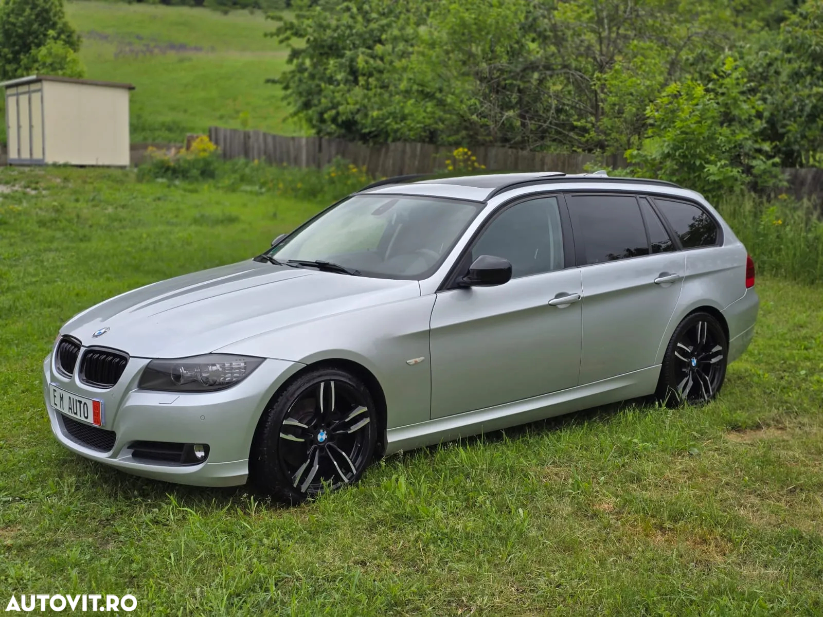 BMW Seria 3 320d DPF Touring Aut. - 23