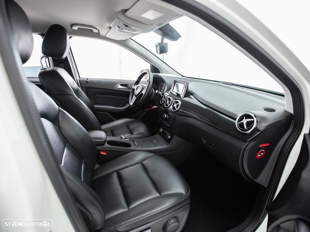 Mercedes-Benz B 180 - 10