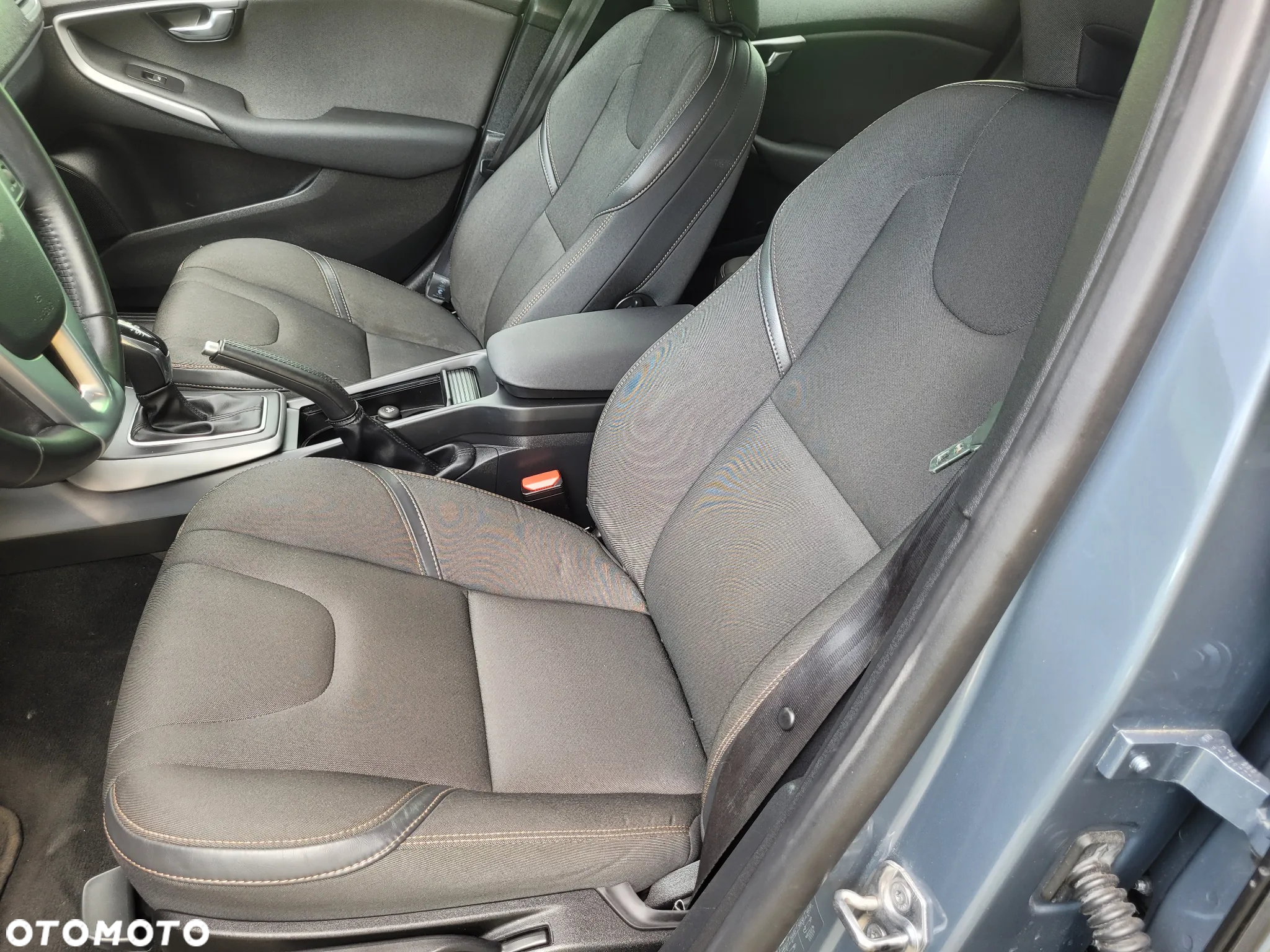 Volvo V40 T3 Drive-E Momentum - 20