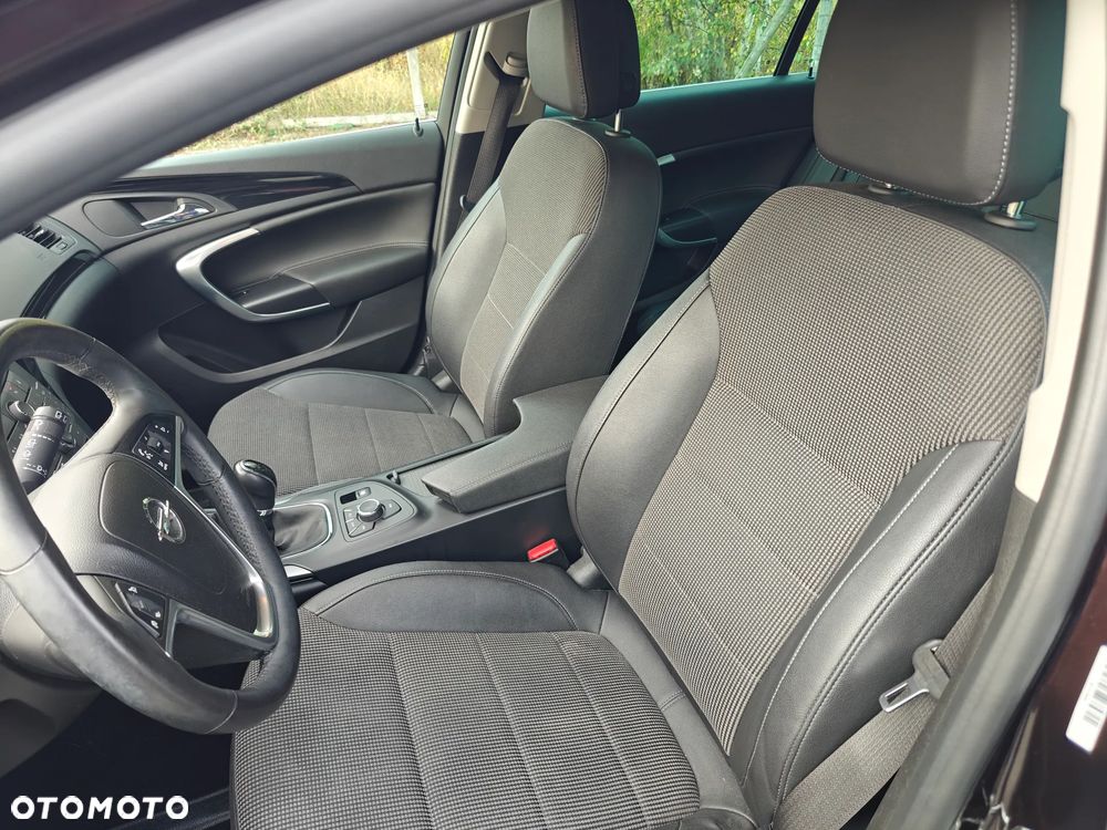 Opel Insignia - 15