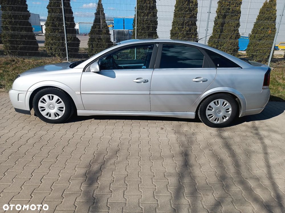 Opel Vectra 2.2 - 8