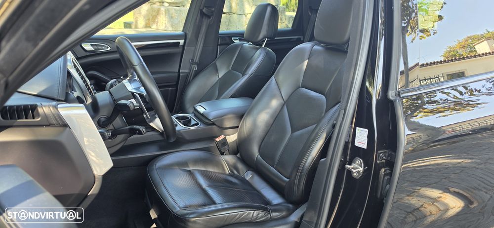 Porsche Cayenne S E-Hybrid Platinum Edition - 33