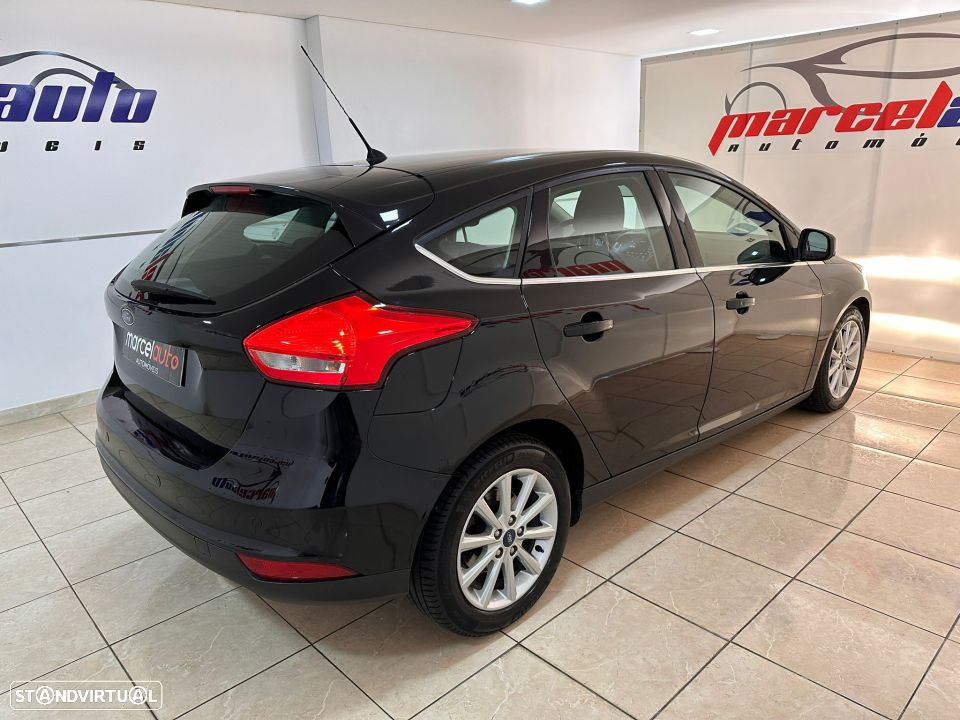 Ford Focus 1.5 TDCi Titanium - 10