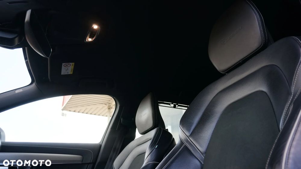 Volvo V90 D4 R-Design - 9