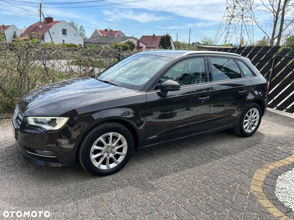 Audi A3 Sportback 1.6 TDI Attraction - 3